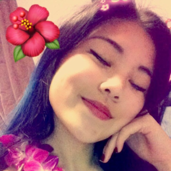 Meet your Posher, Nicki - Picture 1 of 1